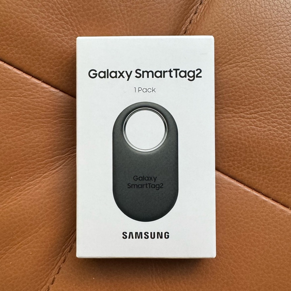 NWT Samsung Galaxy SmartTag2 Black, airtag